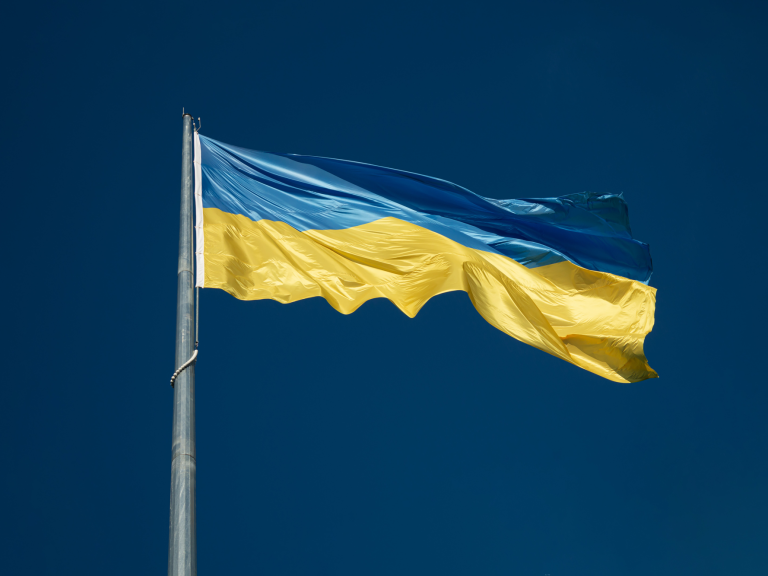 Wehende Ukraine Flagge