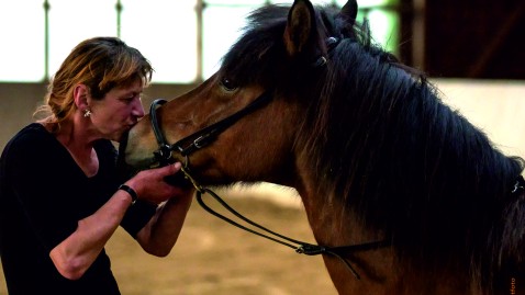 Veronika Frisch mit Pferd