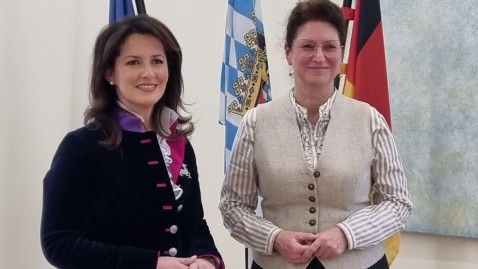 Staatsministerin Michael Kaniber und Landesbäuerin Christine Singer