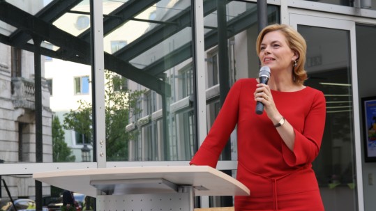 Bundeslandwirtschaftsministerin Julia Klöckner am Rednerpult