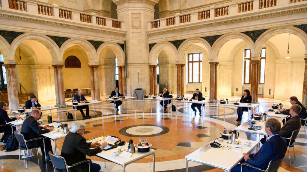 Unterzeichnung Streuobstpakt in der Staatskanzlei Unterzeichnung Streuobstpakt in Bayerischer Staatskanzlei