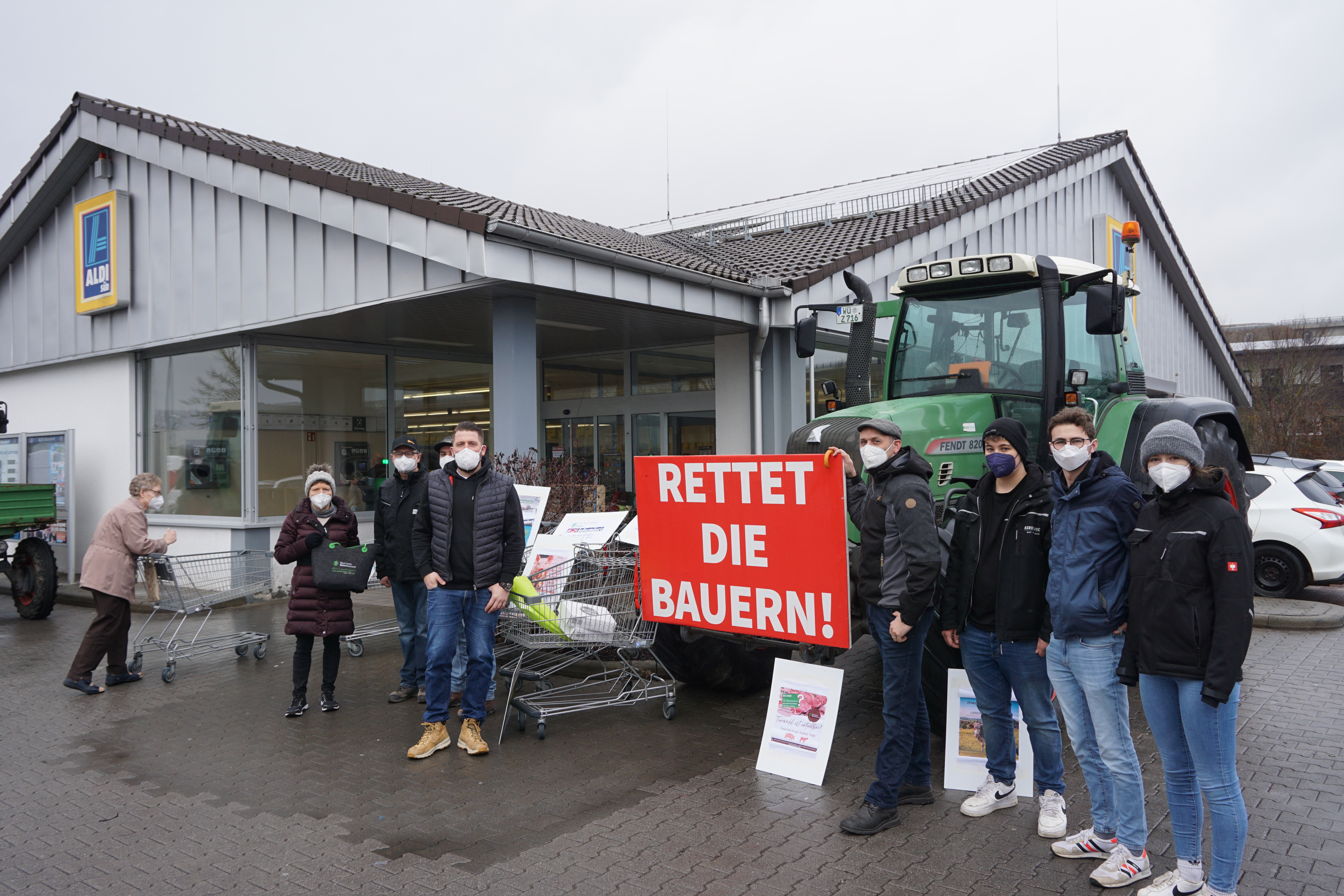 Bauernprotest bei ALDI Würzburg Bauernprotest bei ALDI in Würzburg