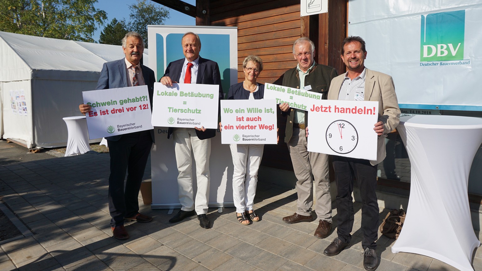 Fotoaktion Veredlungstag 2018 Fotoaktion mit niederbayerischen Teilnehmern und DBV-Präsident Rukwied.