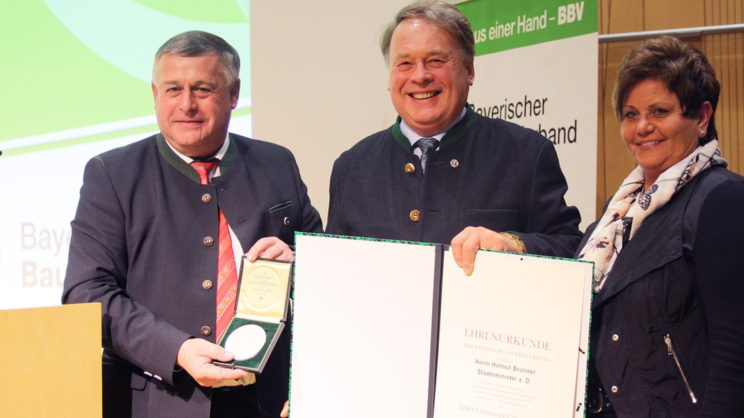 BBVEhrenmedaille für Helmut Brunner Bayerischer Bauernverband