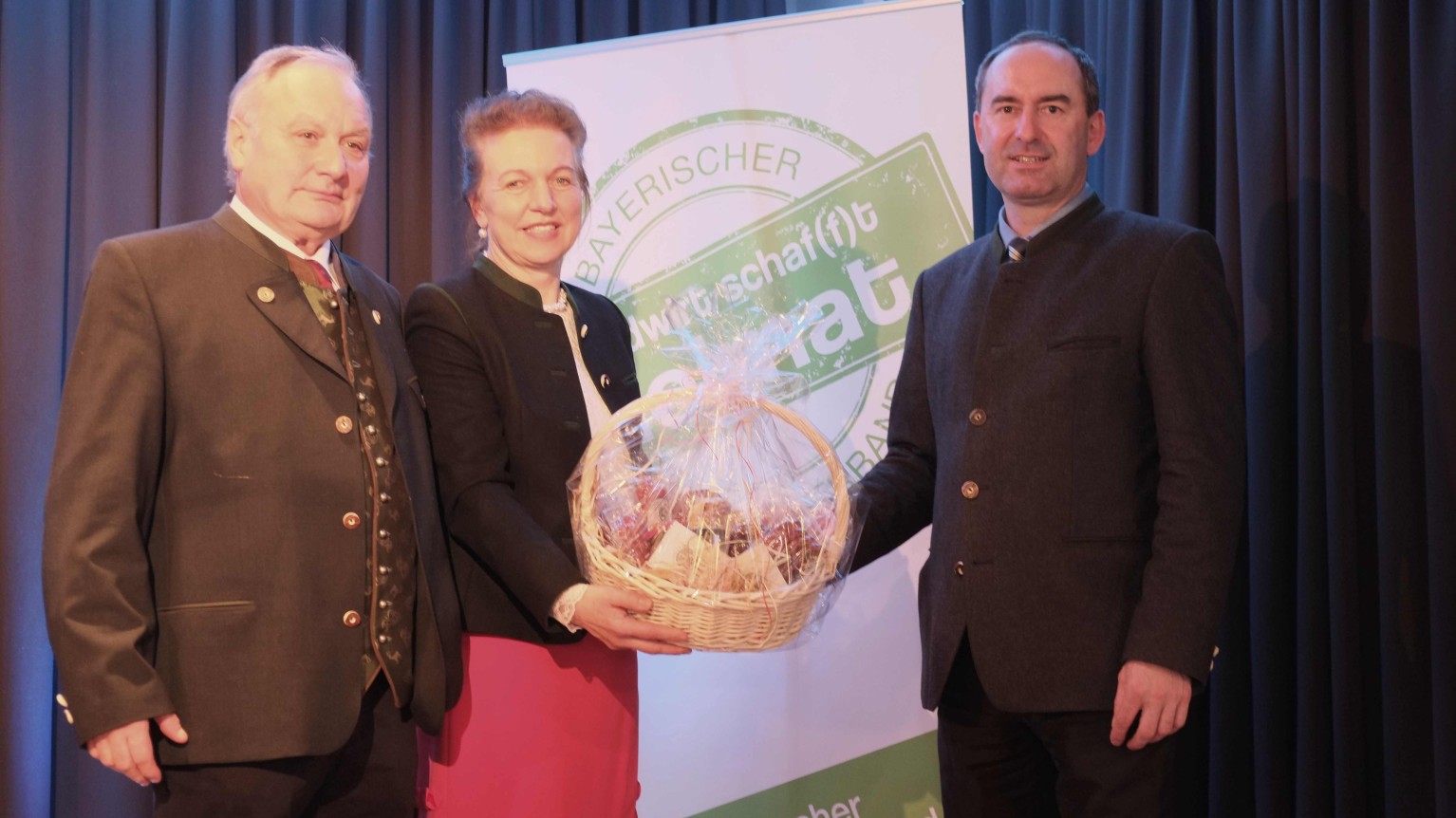 Kreisbauerntag in Gilching mit Hubert Aiwanger ...