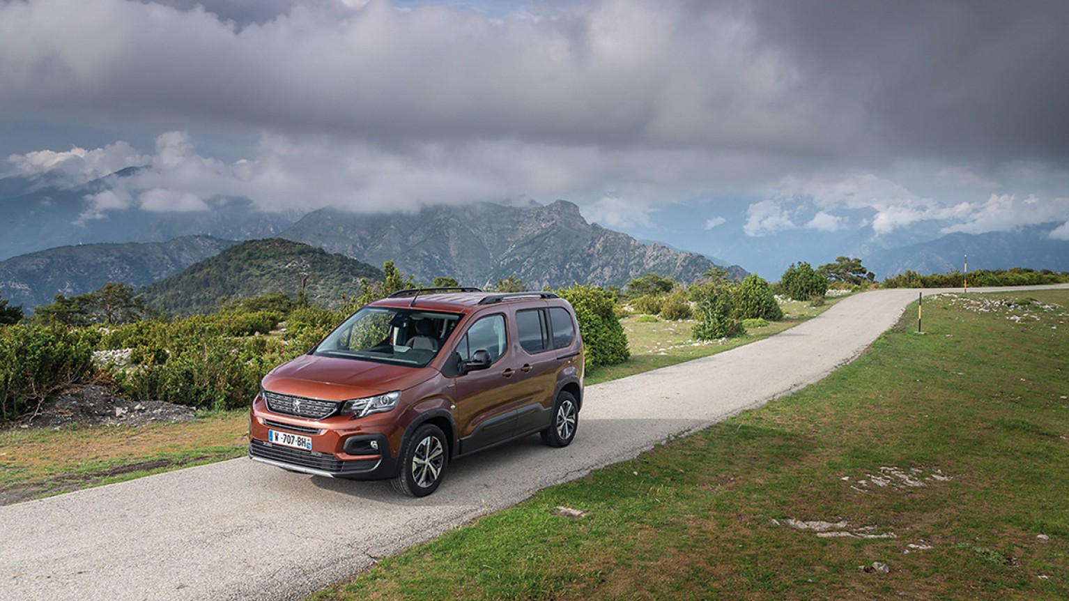 Peugeot in den Alpen