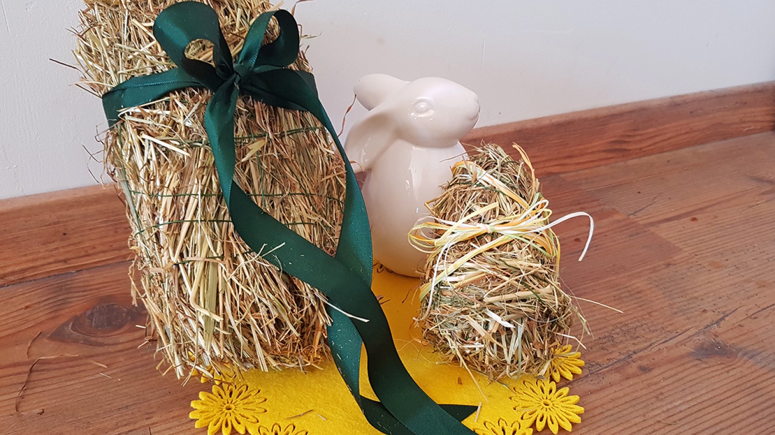 Deko aus Heu f r Ostern Bayerischer Bauernverband Deko aus Heu f r Ostern Bayerischer Bauernverband