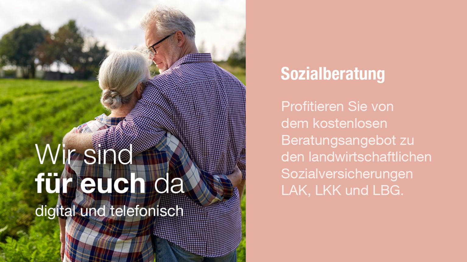 2021-01-26-sozialberatung alte frau und alter mann stehen arm in arm auf einem feld