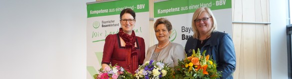 Christine Singer, Landesbäuerin Anneliese Göller, Christine Reitelshöfer