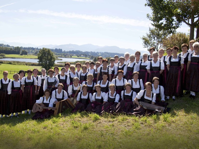 Frauen in Tracht