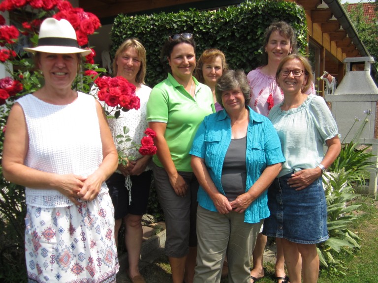 Gruppenfoto der Kreisvorstandsdamen mit Kreisbäuerin Anita Painhofer