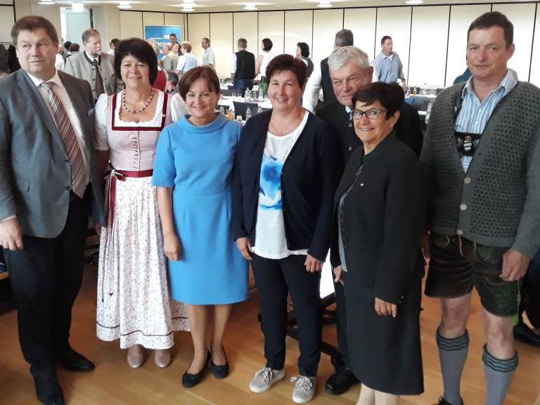 Die Teilnehmer der erweiterten Bezirksversammlung in Landsberg
