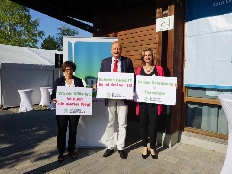 Veredlungstag Bild mit Präsident Rukwied und Kreisbäuerin Renate Ixmeier