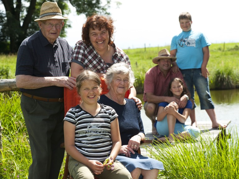 Familie jung und alt