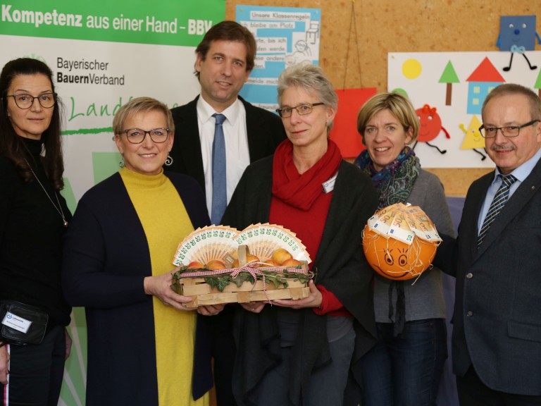 Spendenübergabe der Landfrauen