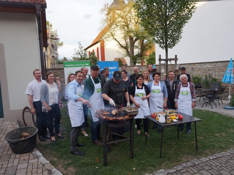 Kreisvorstandschaft NEA-BW beim Angrillen