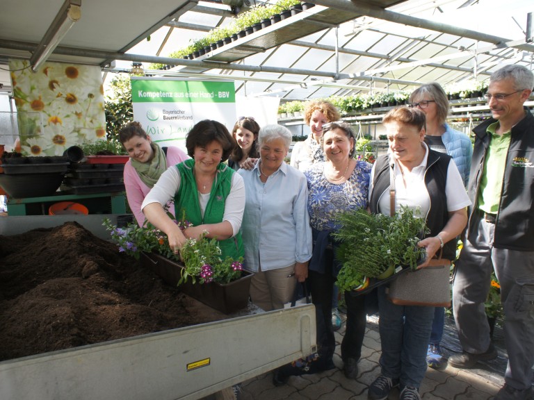 Die Teilnehmer der Aktion mit Landfrau Anni Hindelang