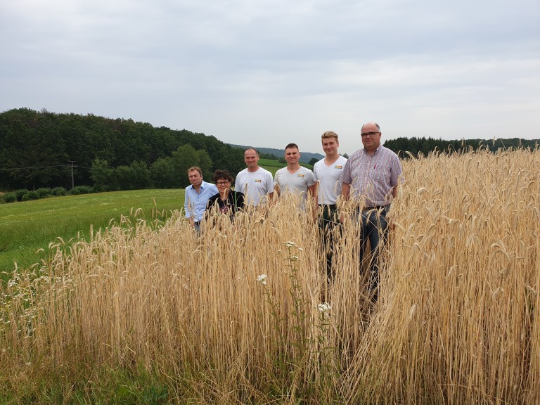 Erntepressegespräch im Roggenfeld