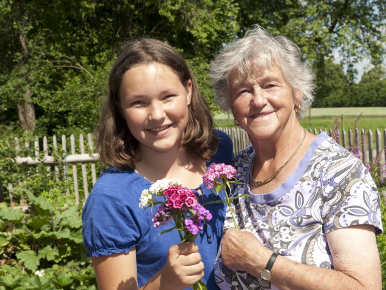 Betreuung und Vorsorge jung und alt Blumen