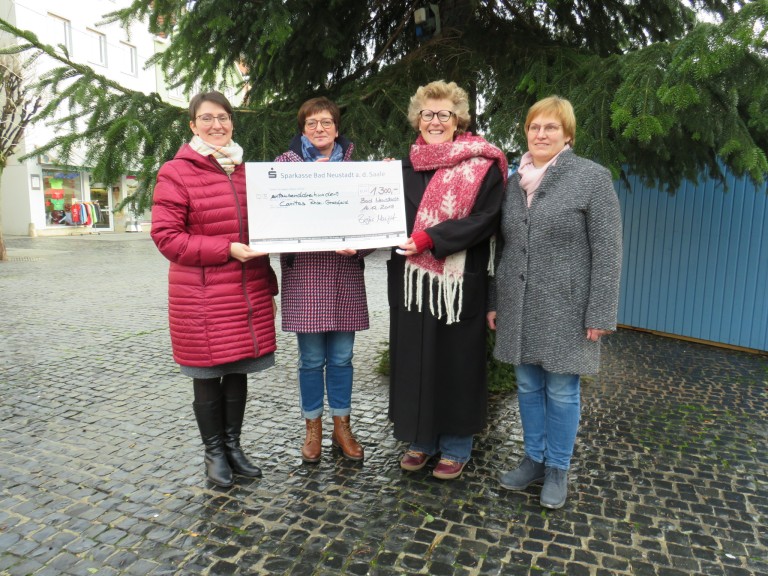 Spendenübergabe Benefizkonzert Landfrauen Rhön-Grabfeld an Caritas