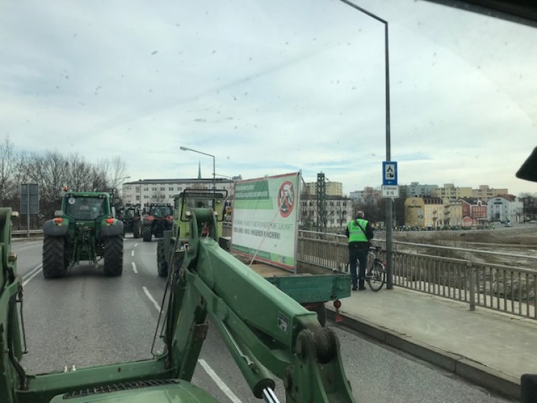 Sternmarsch aus dem Westen