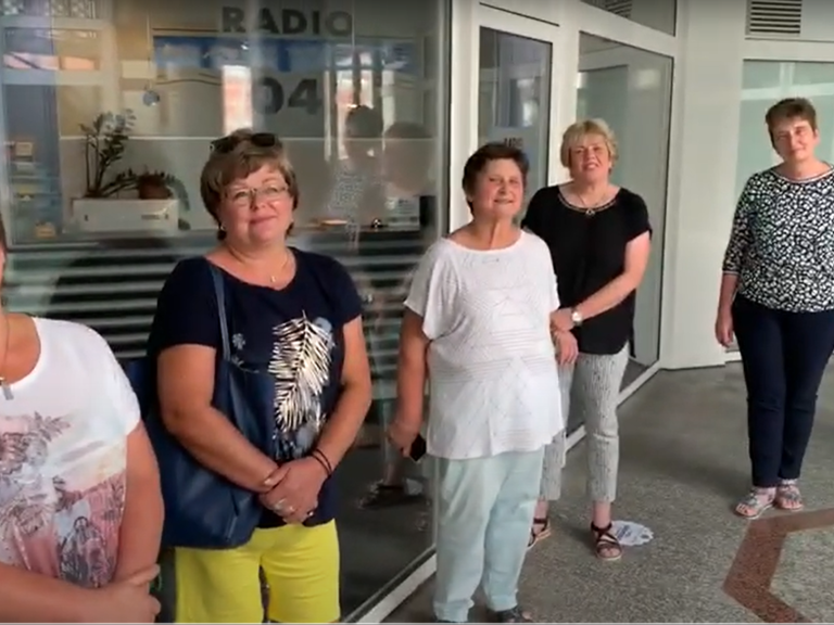 Landfrauen bei Studioführung Radio Mainwelle