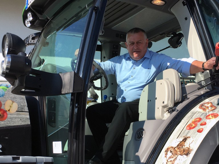 Bauernpräsident beim beim Start der Traktortour. 