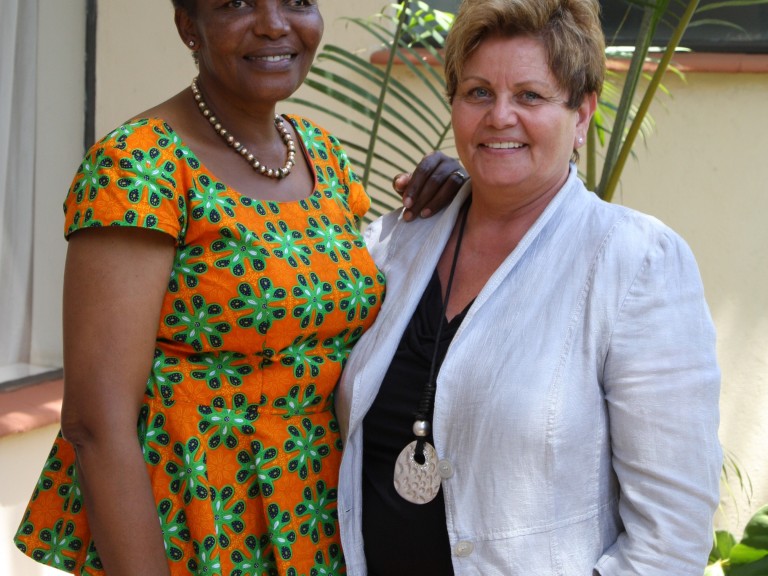Landesbäuerin Annelies Göller in Kenia. 