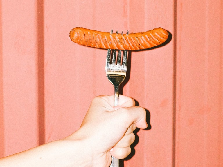 Wurst auf Gabel