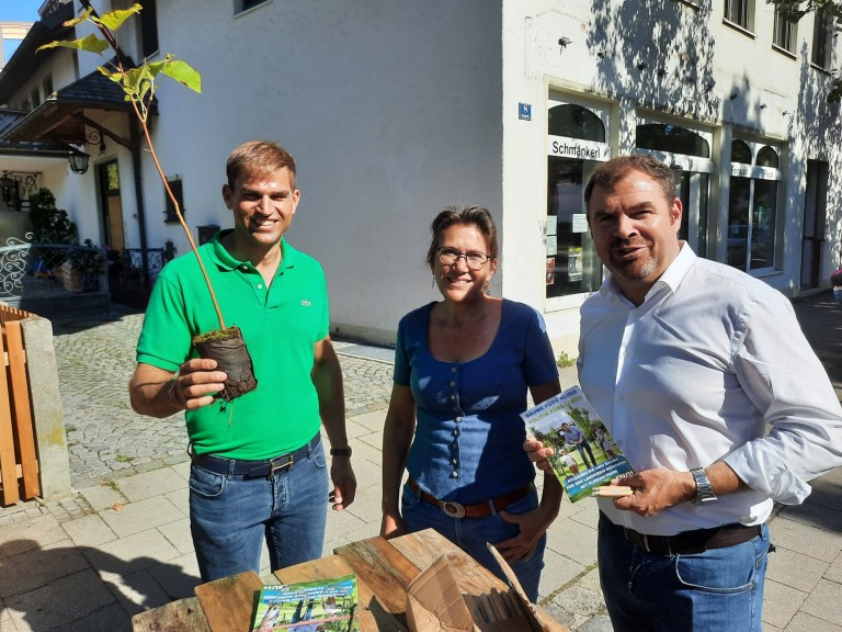 Kreisbäuerin Dirl im Gespräch mit Abgeordneten Florian Hahn