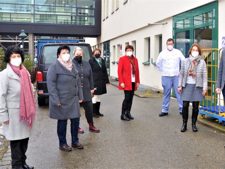 Traunsteiner Landfrauen backen