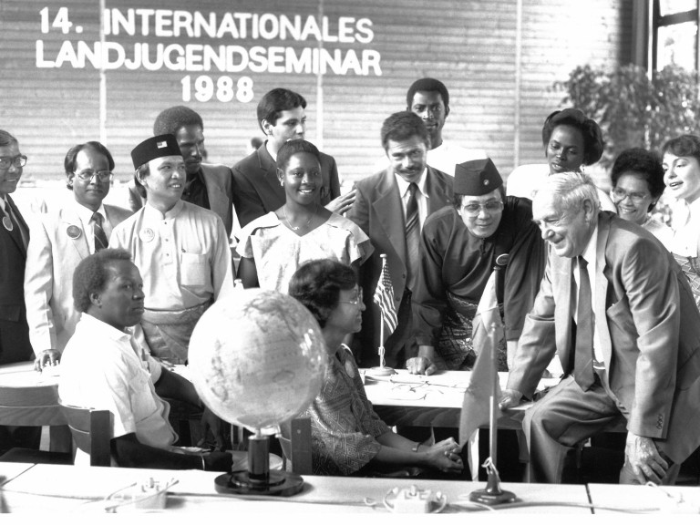 7-Gustav Sühler bei Internationalem Landjugendseminar 1988