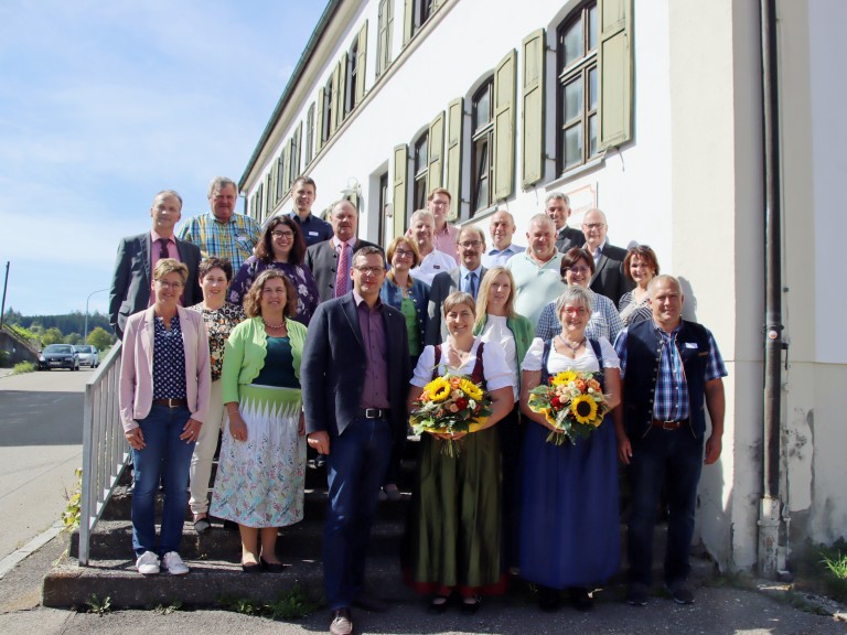 Gruppenbild der neu gewählten Bezirksvorstandschaft