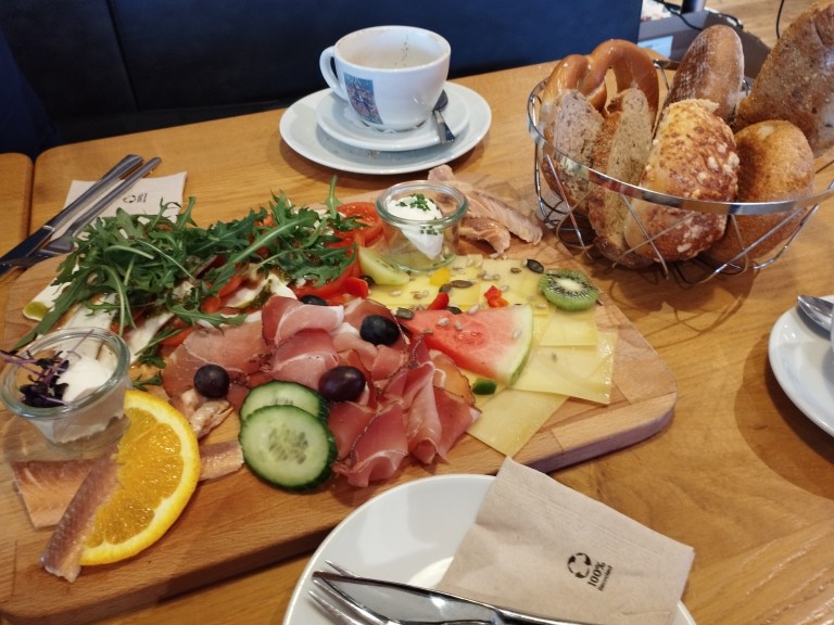 Frühstücksbrett