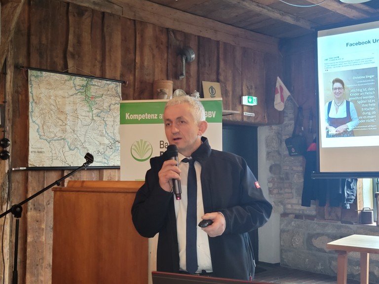 Bezirkspräsident Köninger Mittelfranken bei OOM-AT NEA-BW