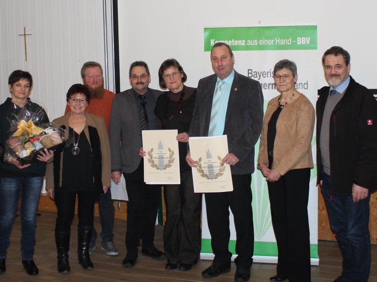 Gruppe der geehrten ausgeschiedenen KV-Mitglieder mit Ehrenamt