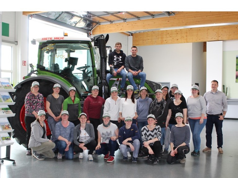 Gruppenfoto Schlepperkurs Ofr 2023