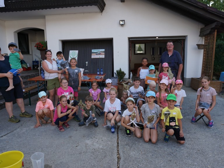 Ferienkinder zu Besuch bei Familie Wippenbeck