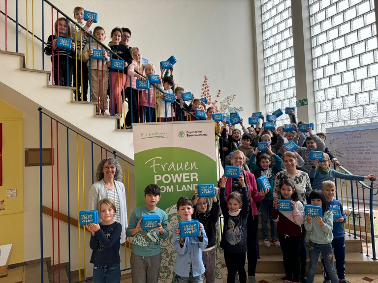 Reisensburger Grundschule gewinnt Brotzeitdosen