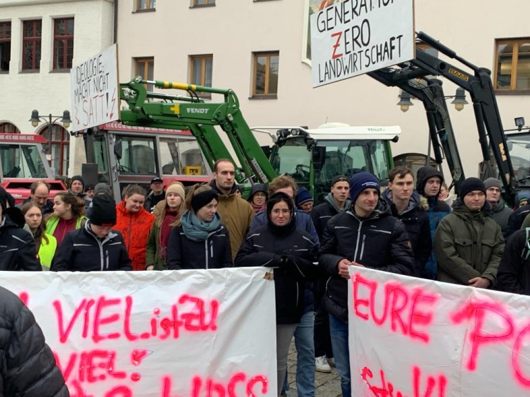 Demo in Freising am Marienplatz