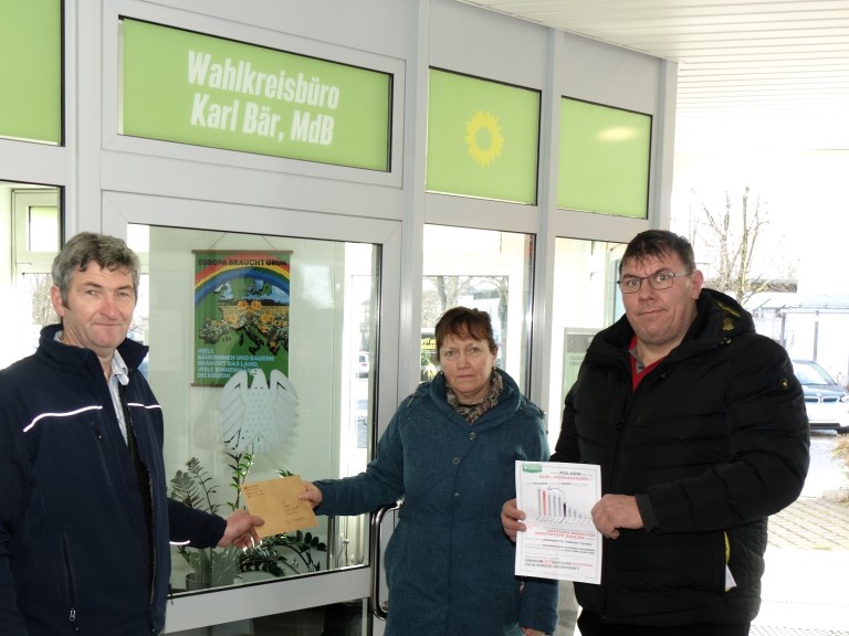 Übergabe der Forderungen in Form eines Briefes unserer Kreisobleute an MdB Karl Bär 