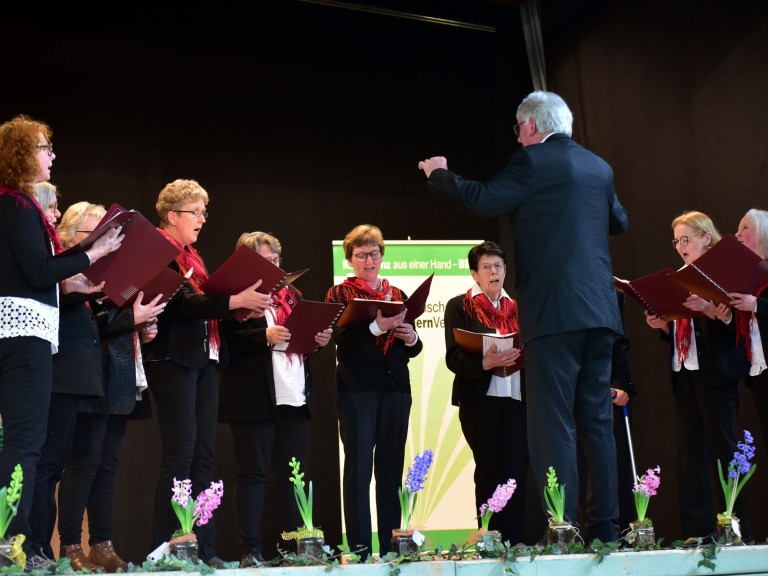 Chor in der Steinachtalhalle