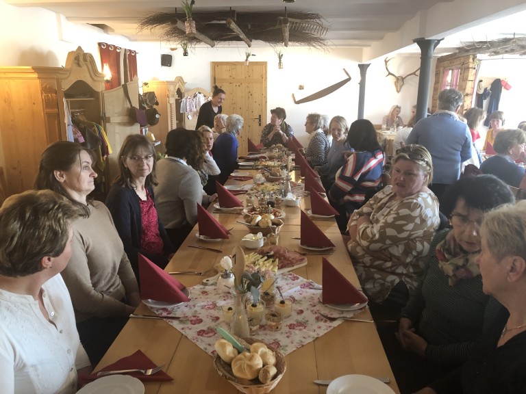 Der wundervolle Tag startete mit einem ausgiebigen Frühstück im Hofcafe Krauthof, dort konnten Sie die regionalen Schmankerl genießen