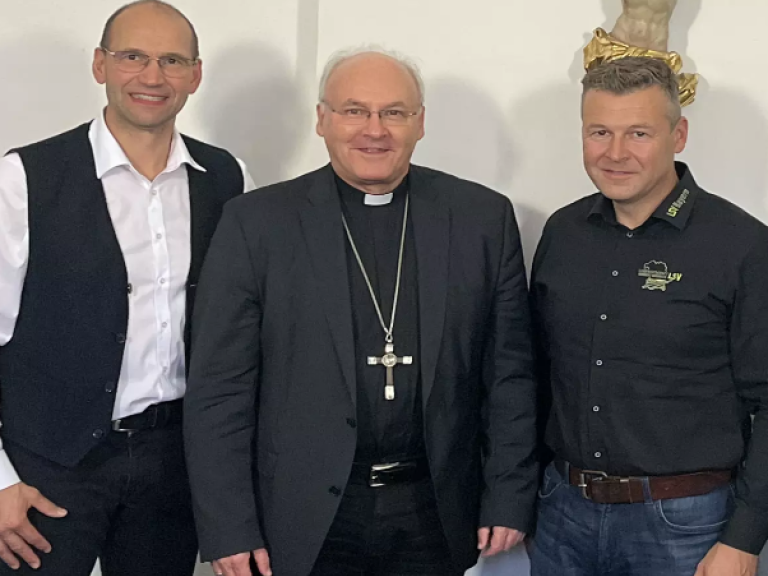 Ely Eibisch, Vizepräsident Bayerischer Bauernverband, Bischof Dr. Rudolf Voderholzer, Claus Hochrein, Vorstand 'Landwirtschaft verbindet Bayern e.V.', Generalvikar Dr. Roland Batz.