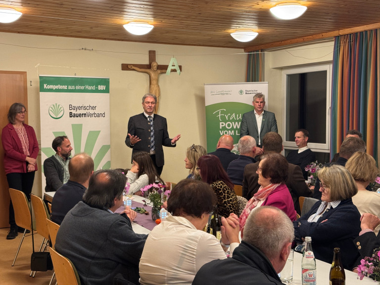 Erntedank in Unterrodach Erntedankfeier BBV Kronach
