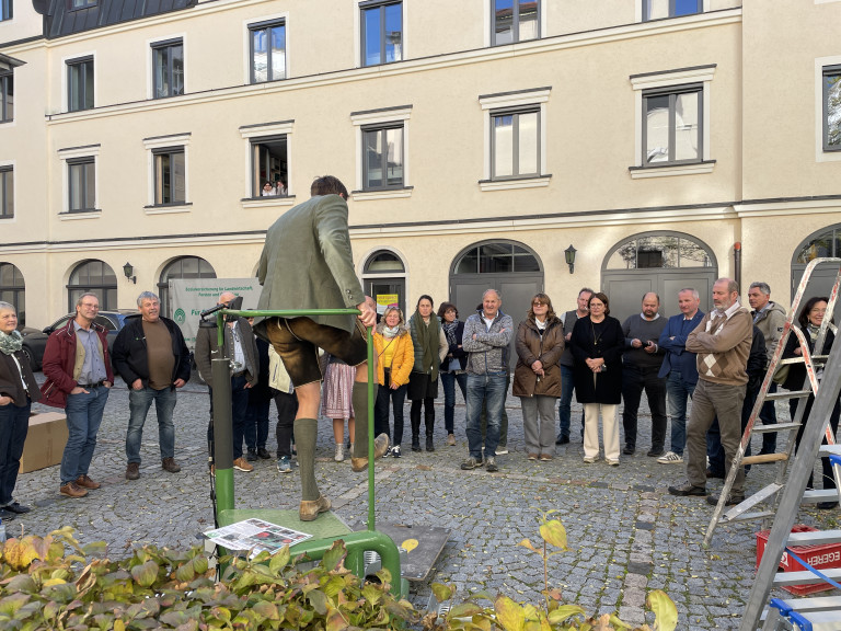 2025-11-04 Bezirksvorstandssitzung OBB Sicherheitsvorführung SVLFG