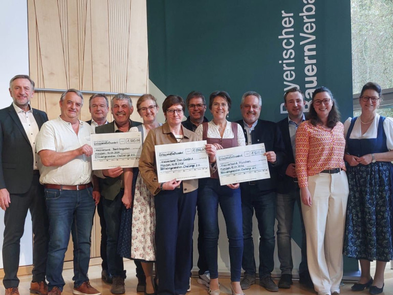 gruppenfoto-siegerehrung