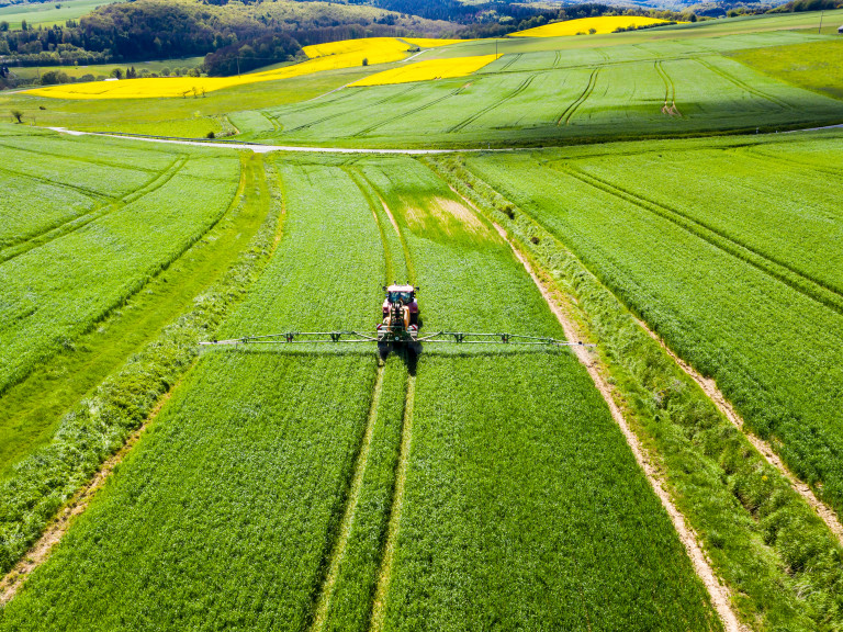 Düngung Mineraldünger David Brown/adobestock.com