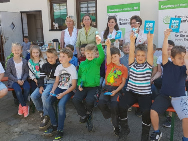 Kinder auf dem Bauernhof Neuses a.d. Eichen