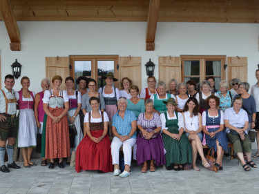 Die Landfrauen aus dem Landkreis Garmisch-Partenkirchen auf dem Schafstatthof